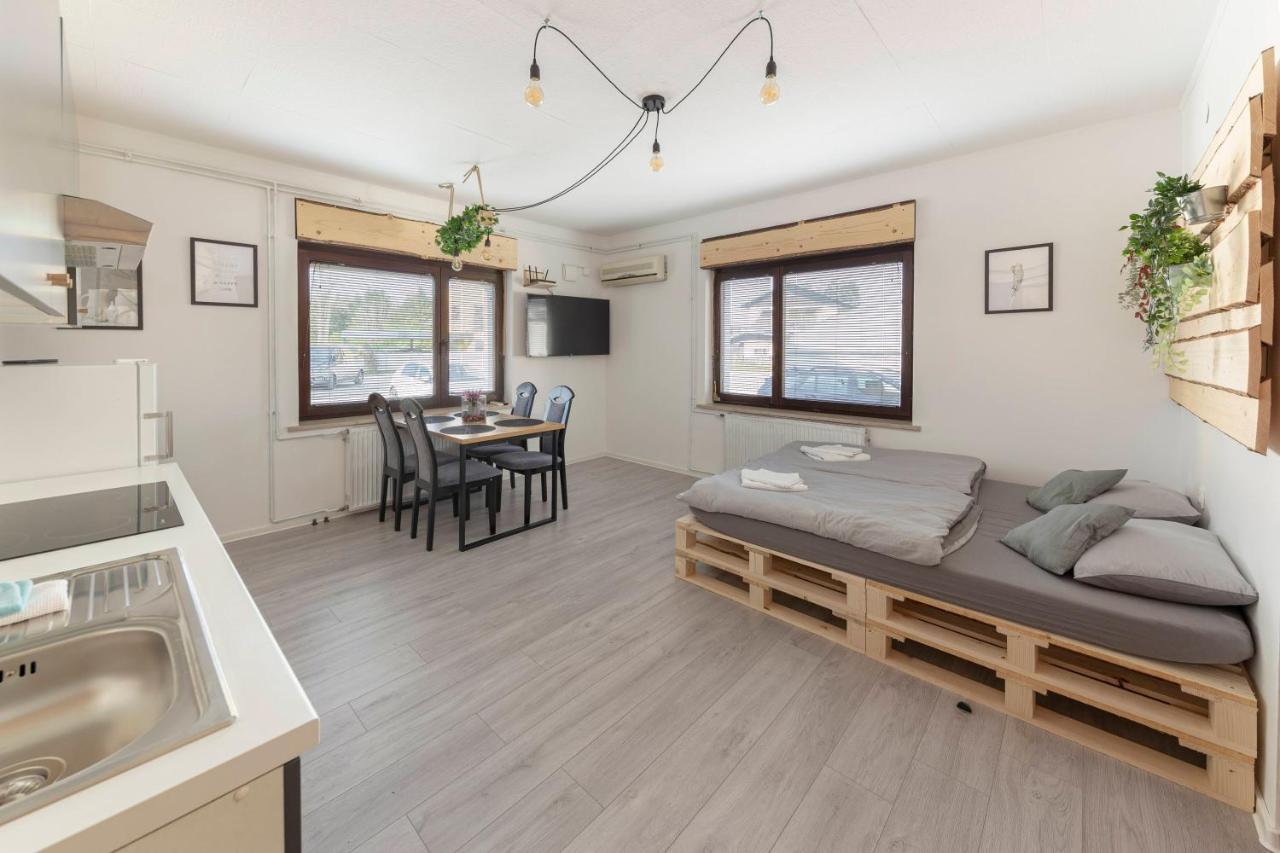 Apartments Keber リュブリャナ エクステリア 写真