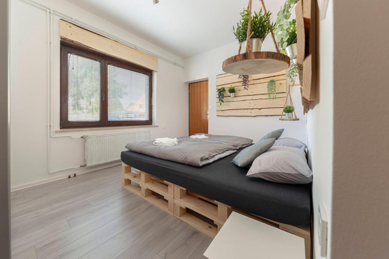 Apartments Keber リュブリャナ エクステリア 写真