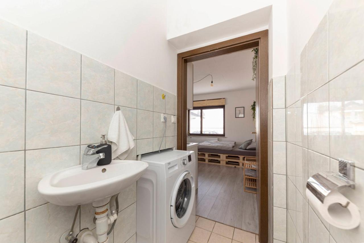 Apartments Keber リュブリャナ エクステリア 写真