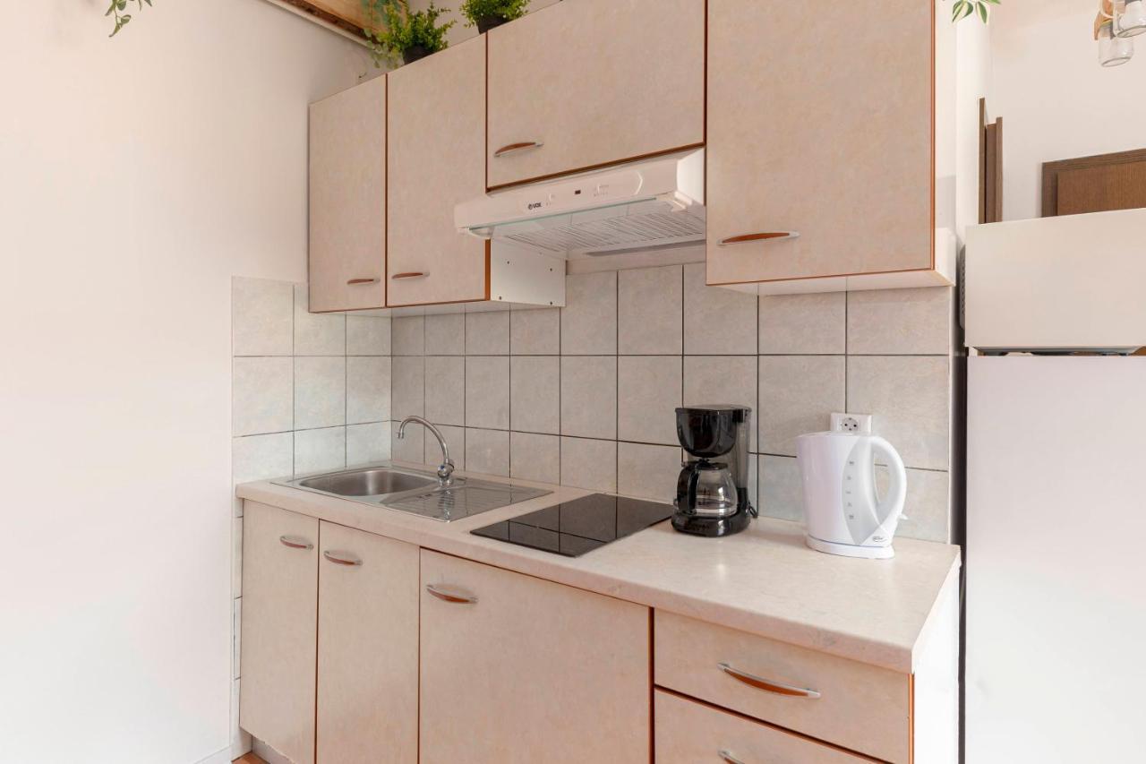 Apartments Keber リュブリャナ エクステリア 写真